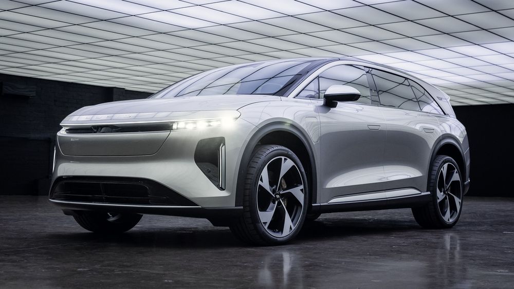 2025 Lucid Gravity SUV reveal 3