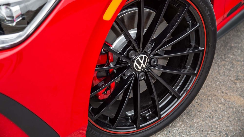 019 2024 volkswagen golf gti wheel