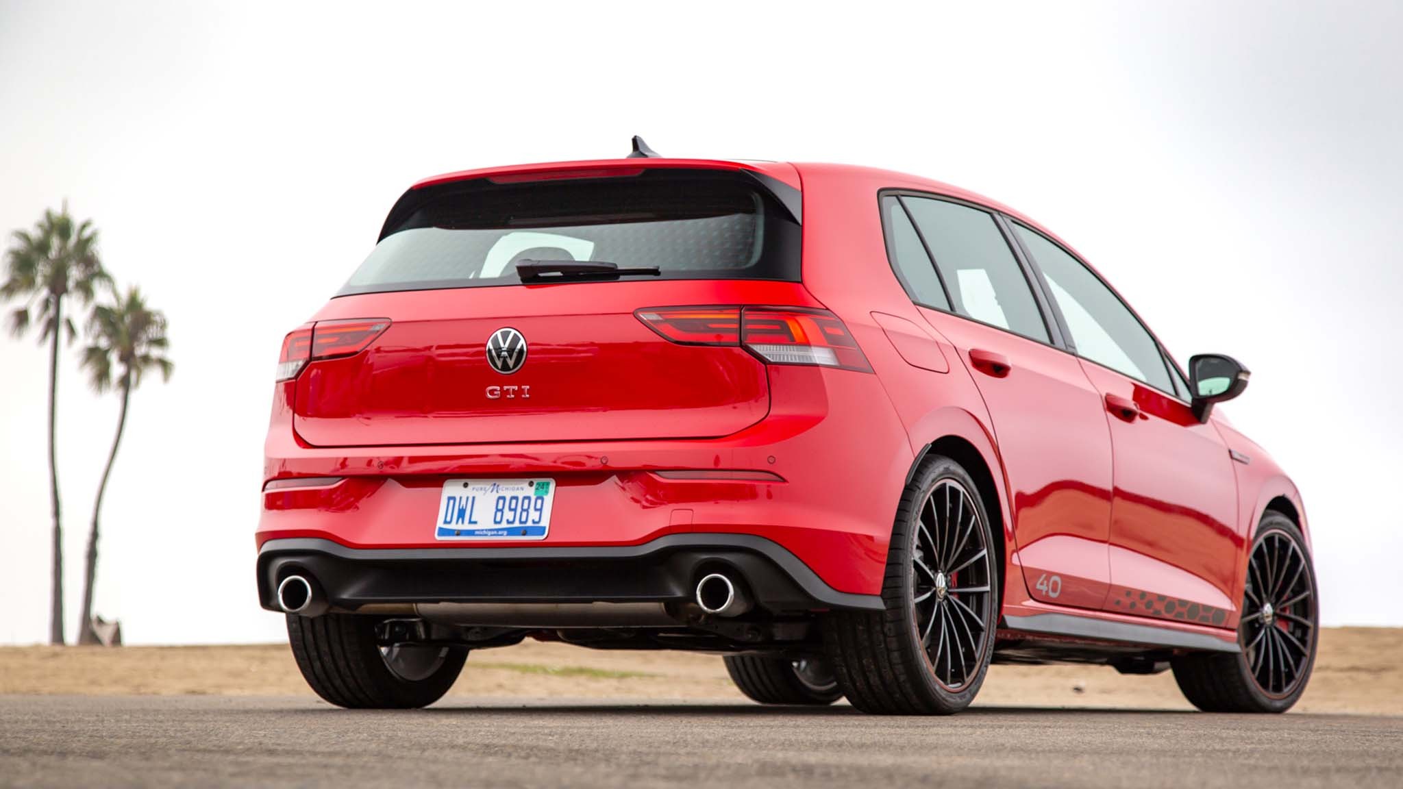 017 2024 volkswagen golf gti rear three quarter view