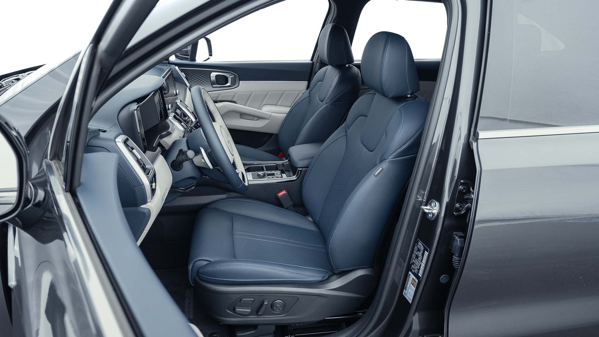 001 2023 kia sorento phev front seats