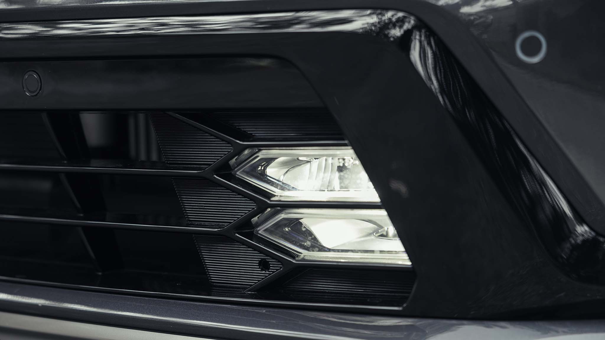 027 2023 kia sorento phev grille lights