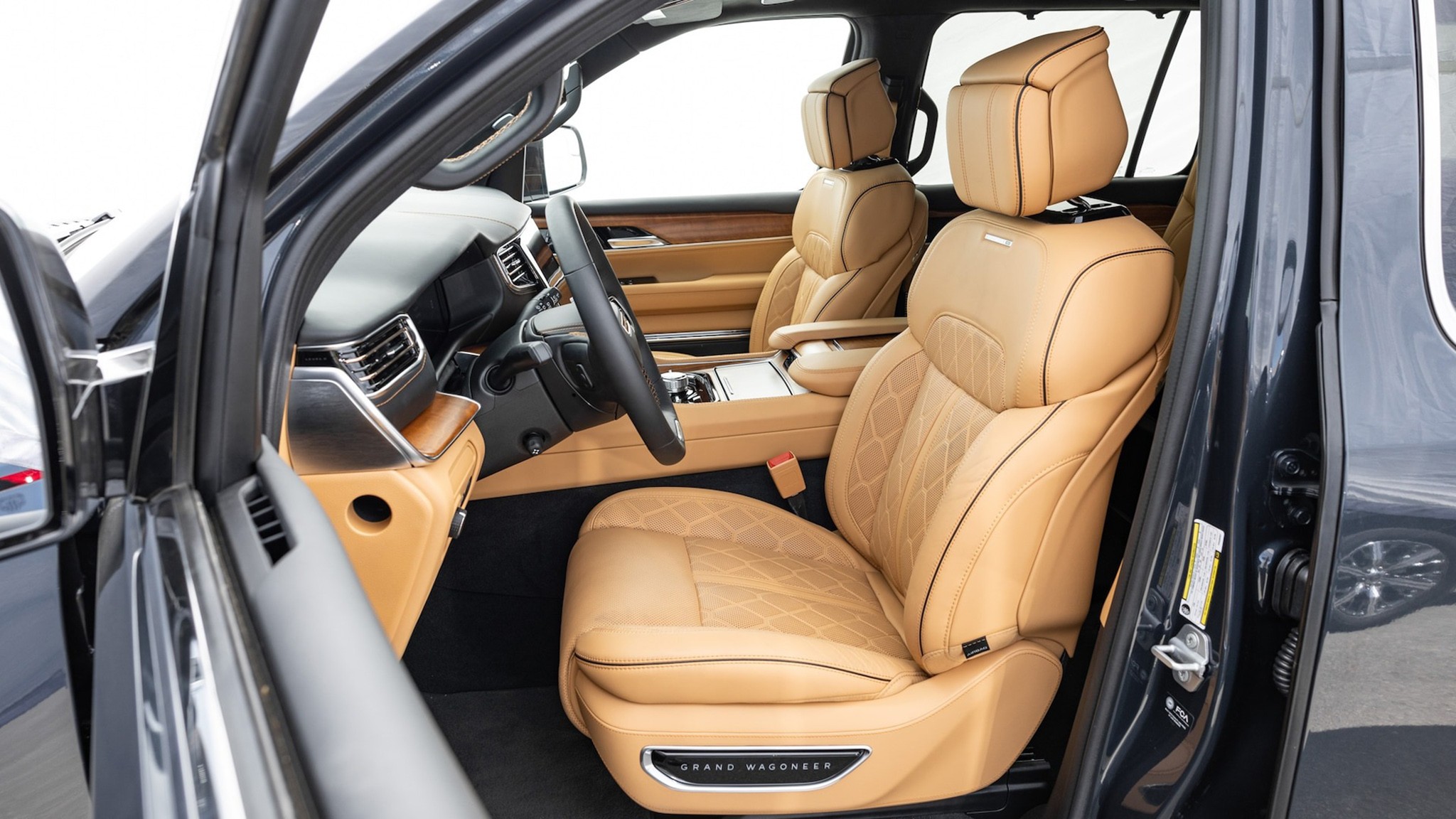 2024 Jeep Grand Wagoneer L interior 4