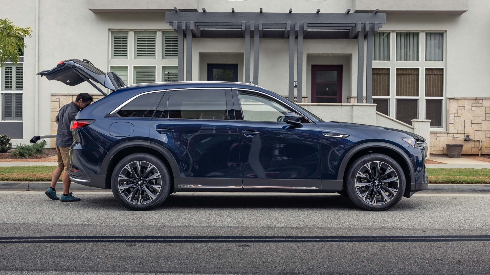 026 2024 mazda cx 90 phev side view