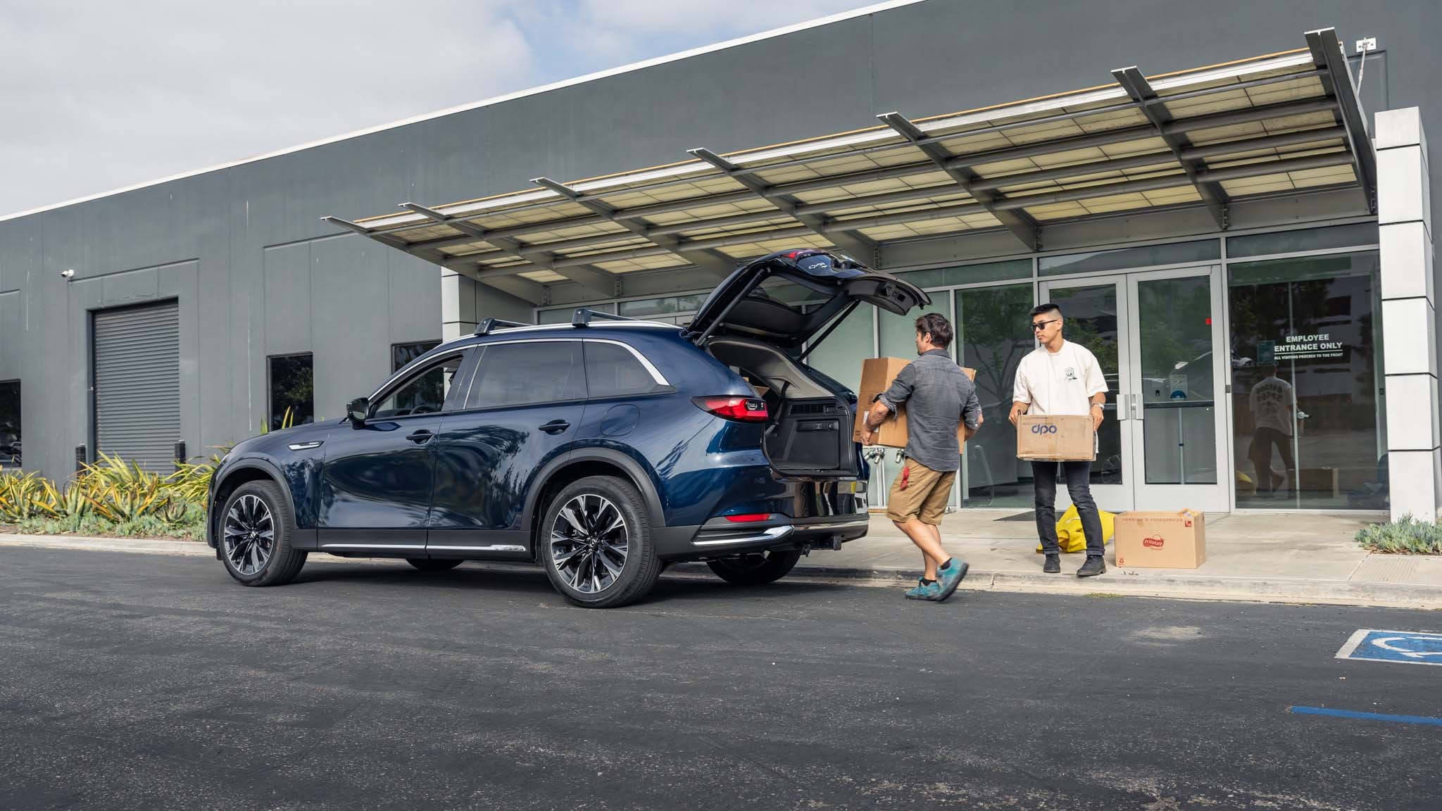 037 2024 mazda cx 90 phev