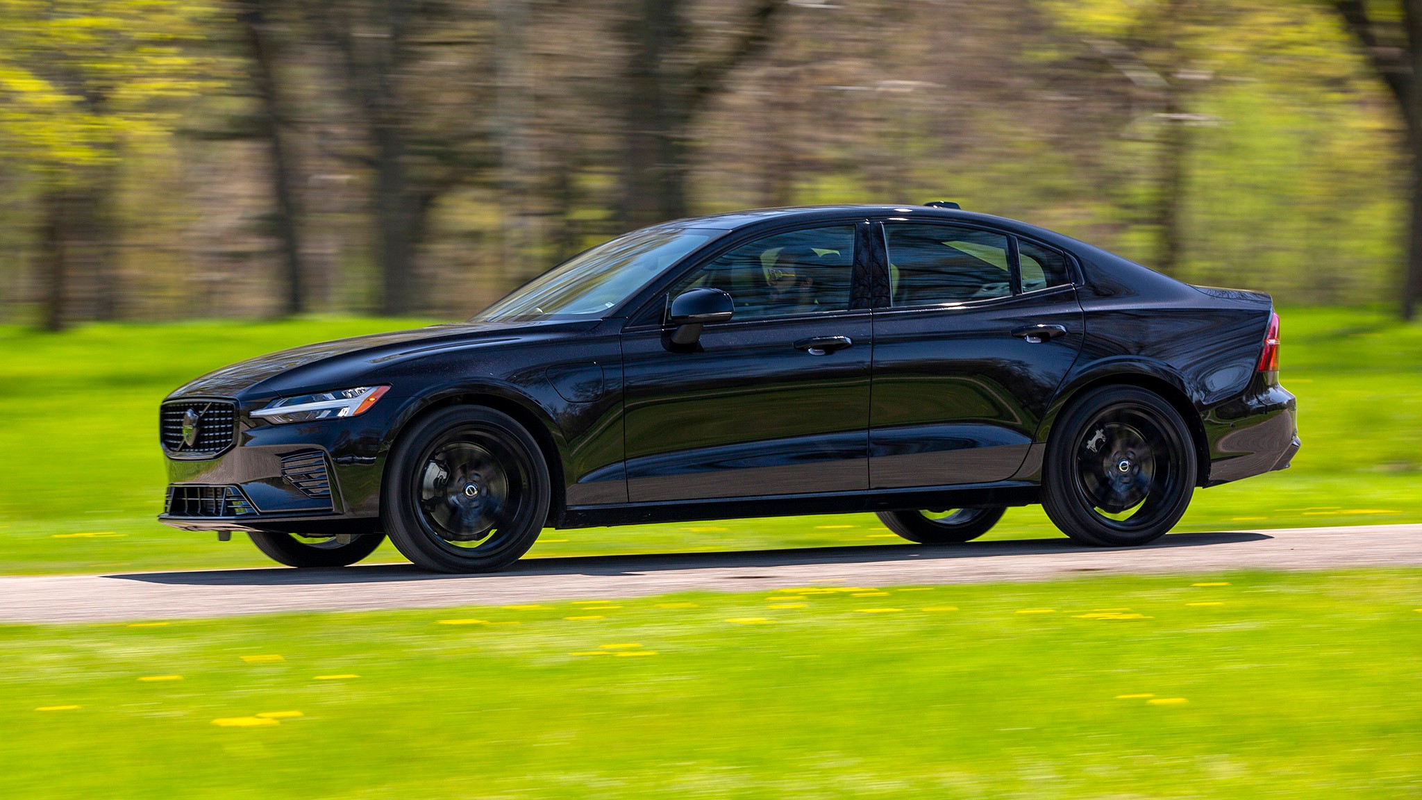 16 2024 Volvo S60 Recharge AWD Black Edition side view