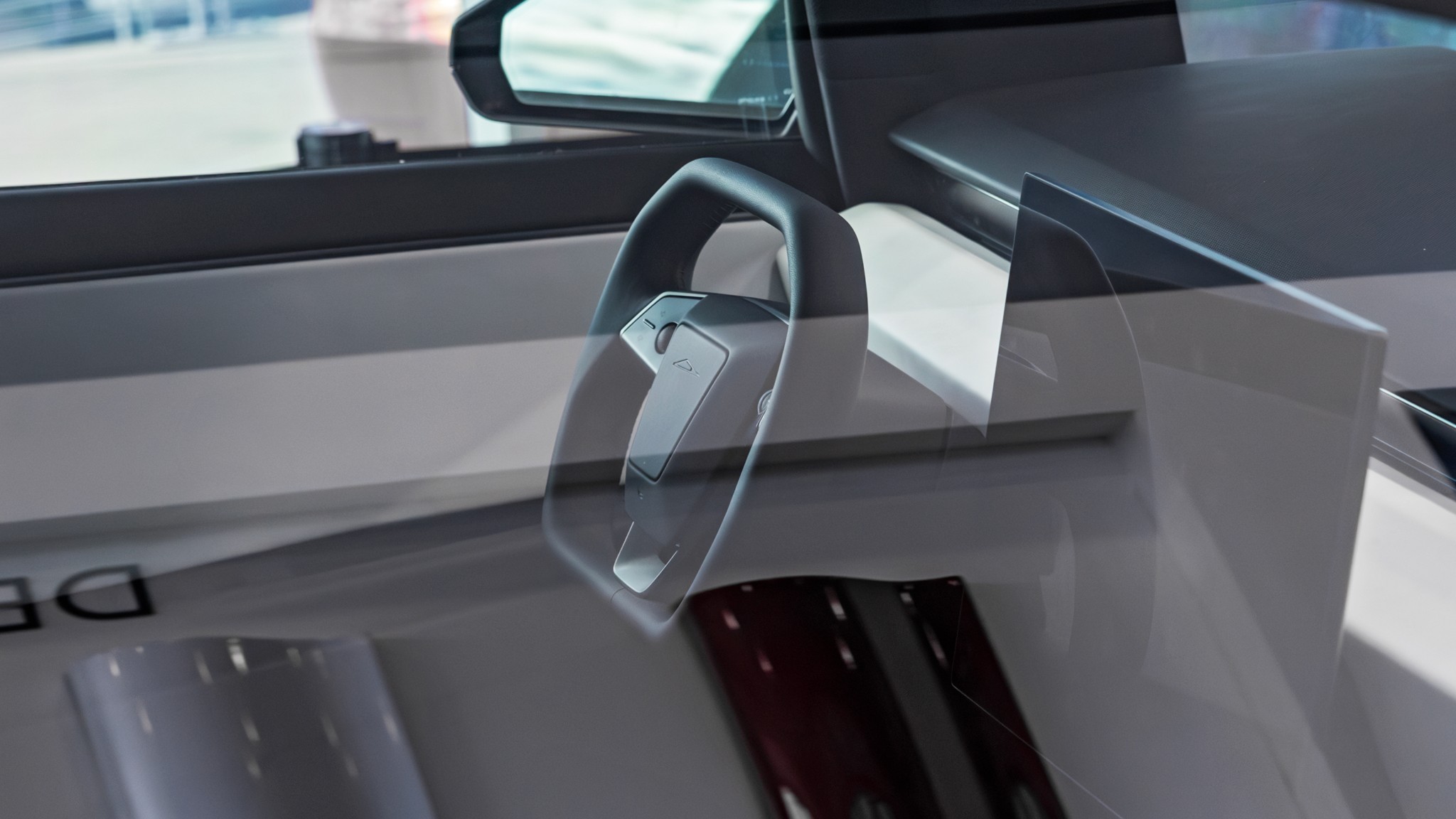 040 2024 Tesla Cybertruck