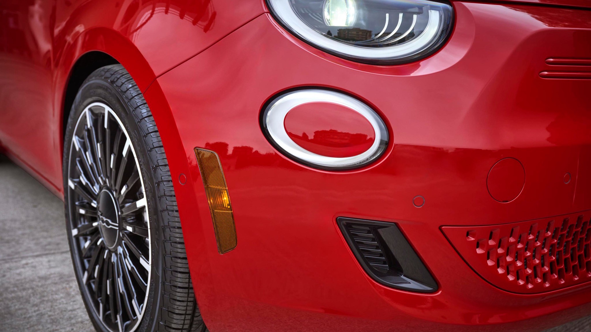 2024 fiat 500e red edition 11