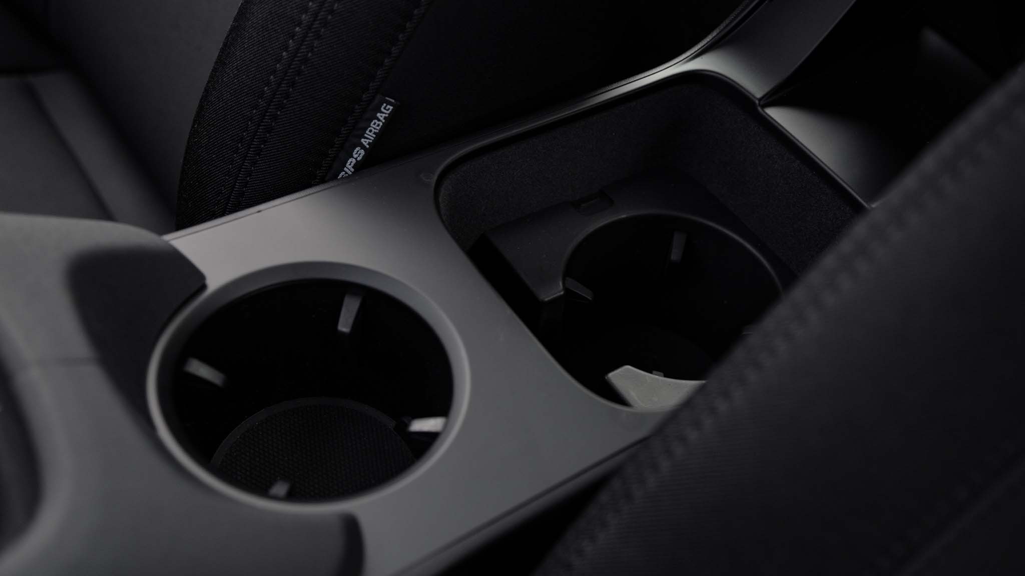 006 2024 polestar 2 cup holder