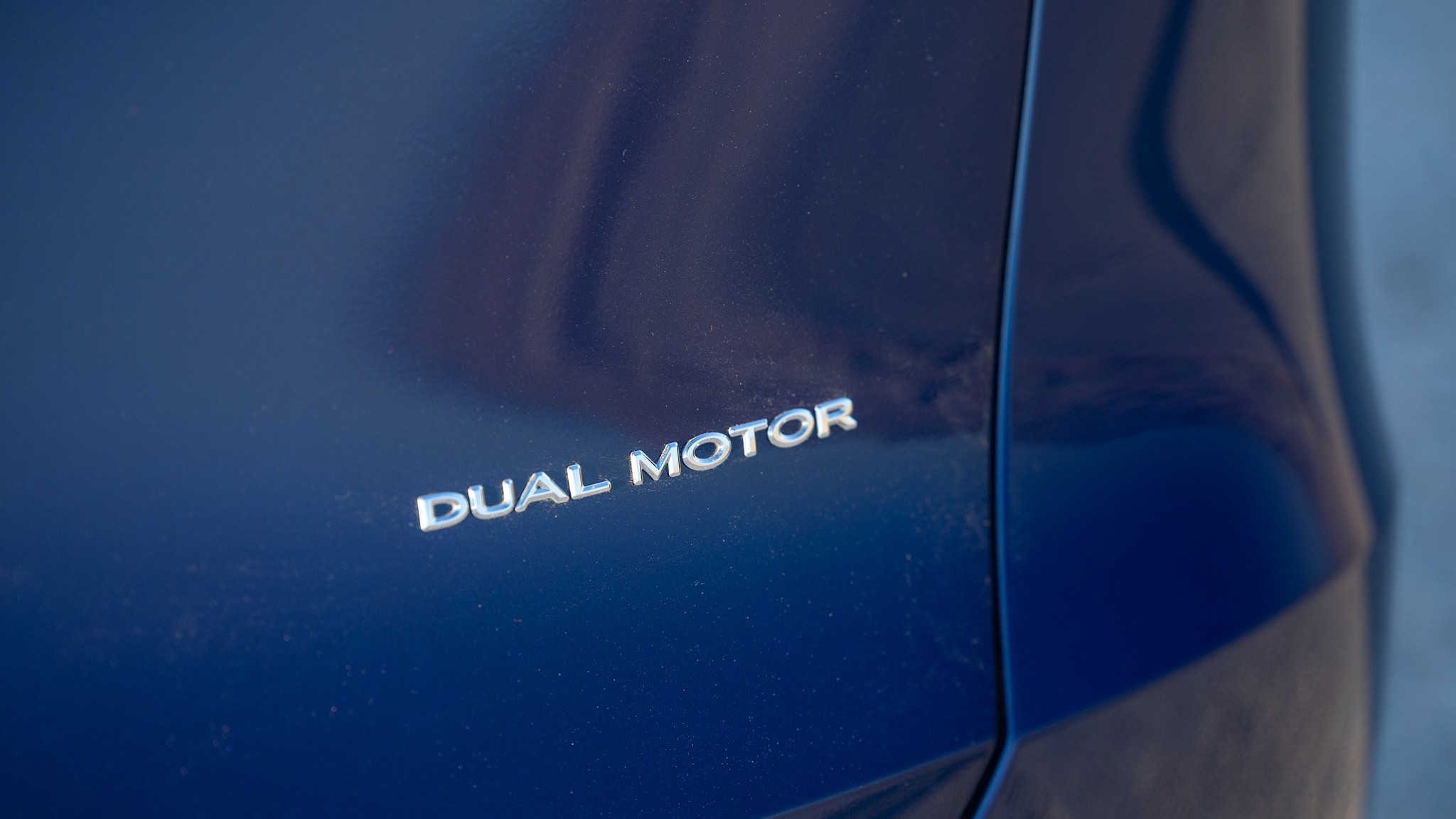 010 2023 tesla model y logo