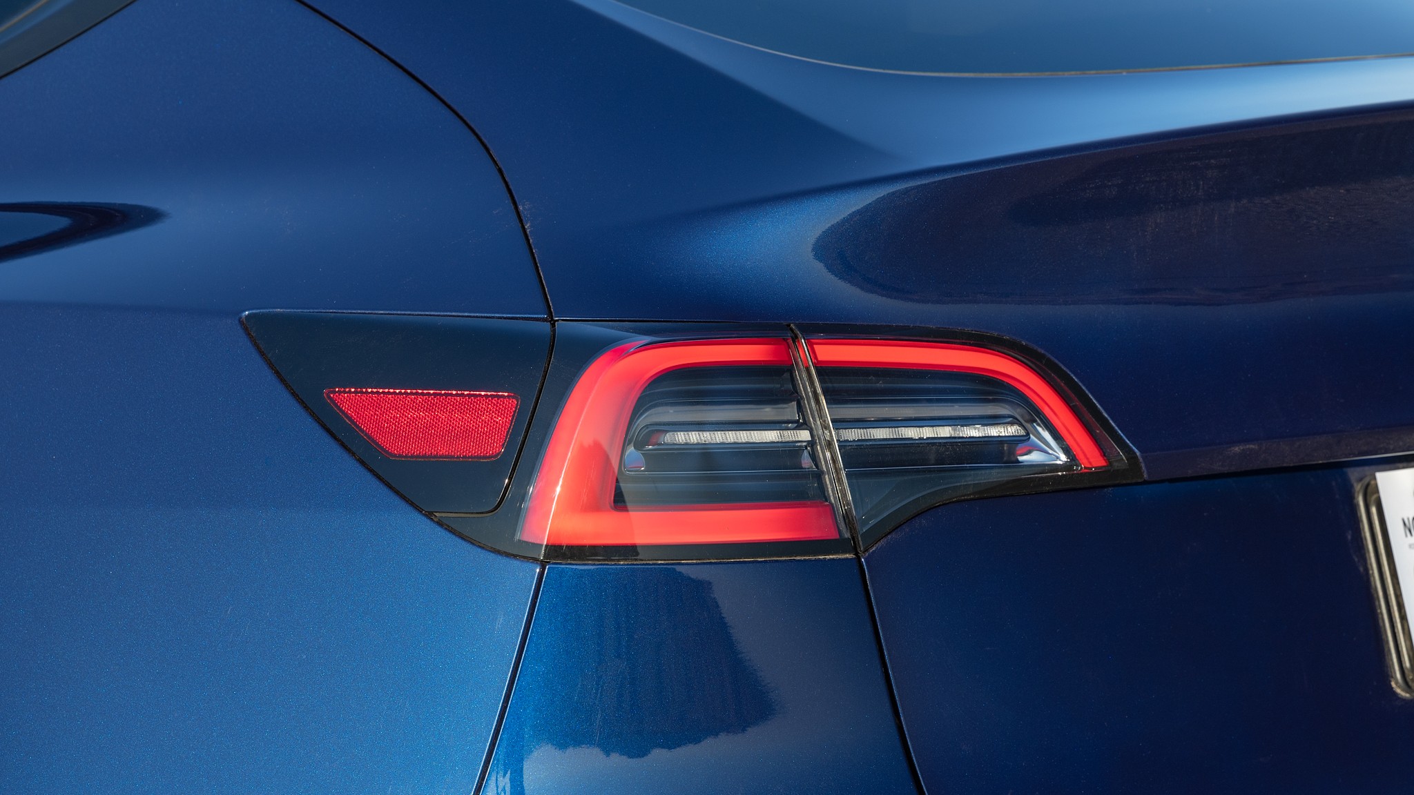 009 2023 tesla model y tailight