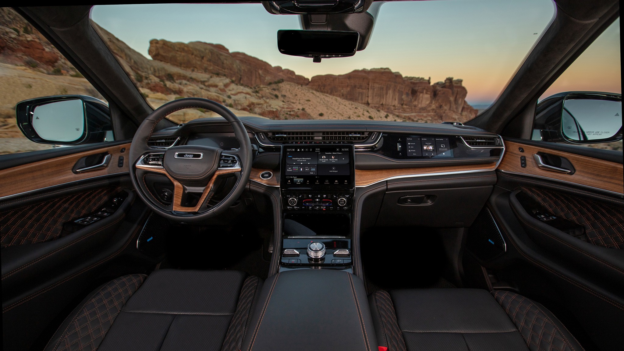 2024 Jeep Grand Cherokee Summit interior 26