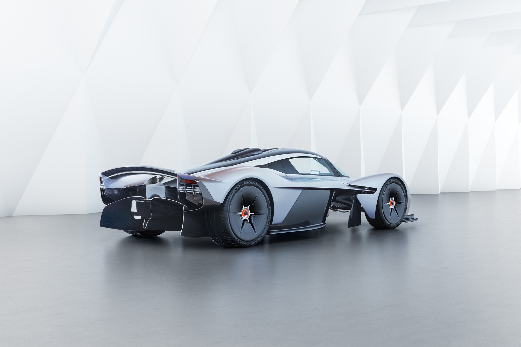 Aston Martin Valkyrie July 2017 06