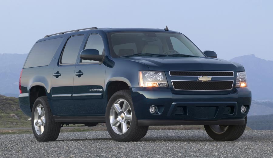 0602_naias_019 2007_chevrolet_suburban front_left_view