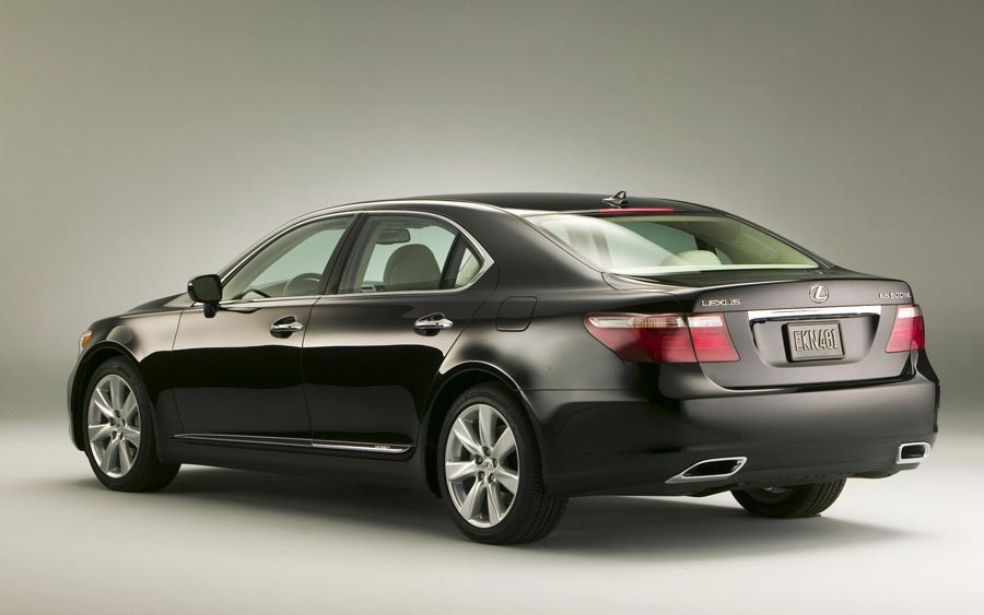 0605_2007_lexus_ls600h_02