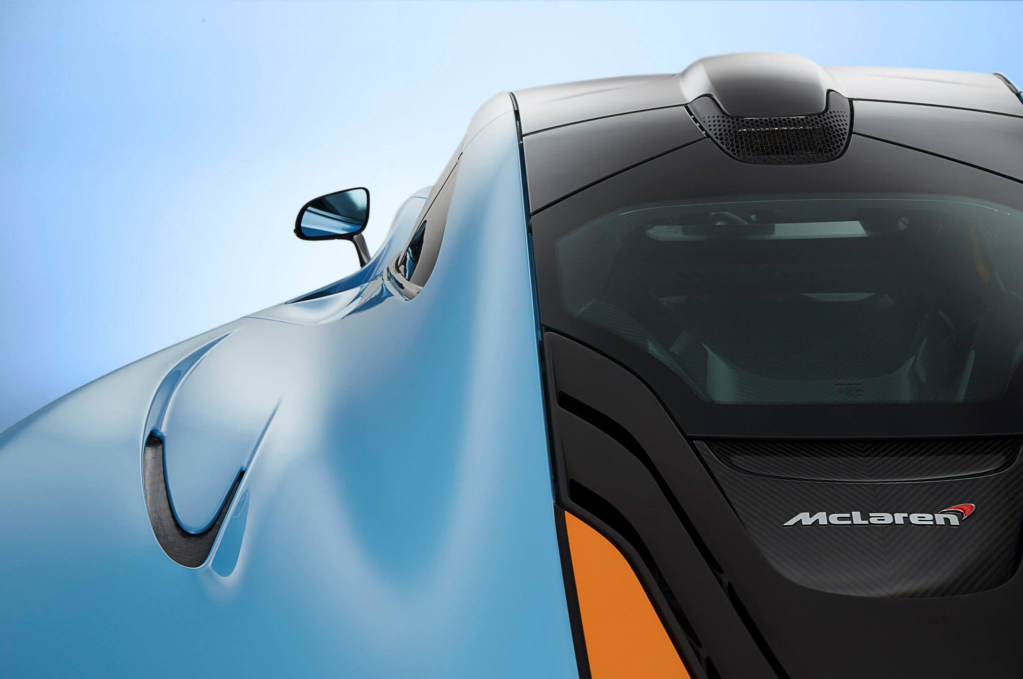 McLaren P1 in Gulf livery by MSO Bespoke rear detail