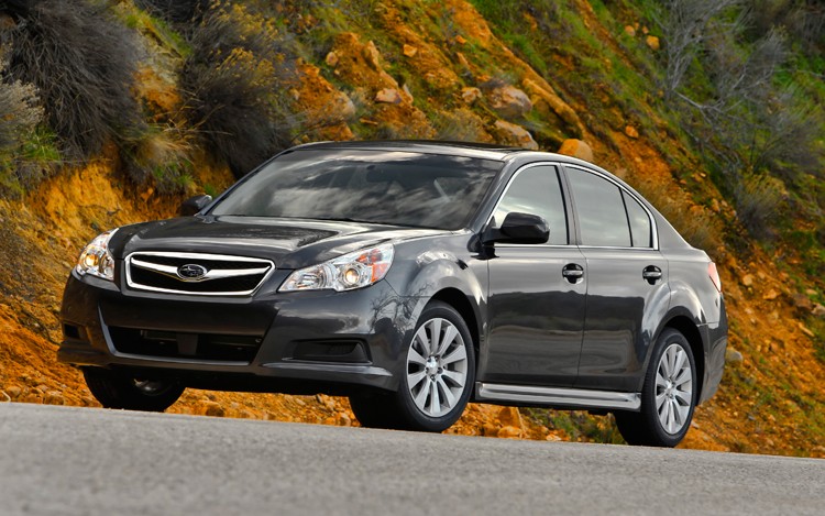 subaru legacy 2 5i limited front three quarters static driver