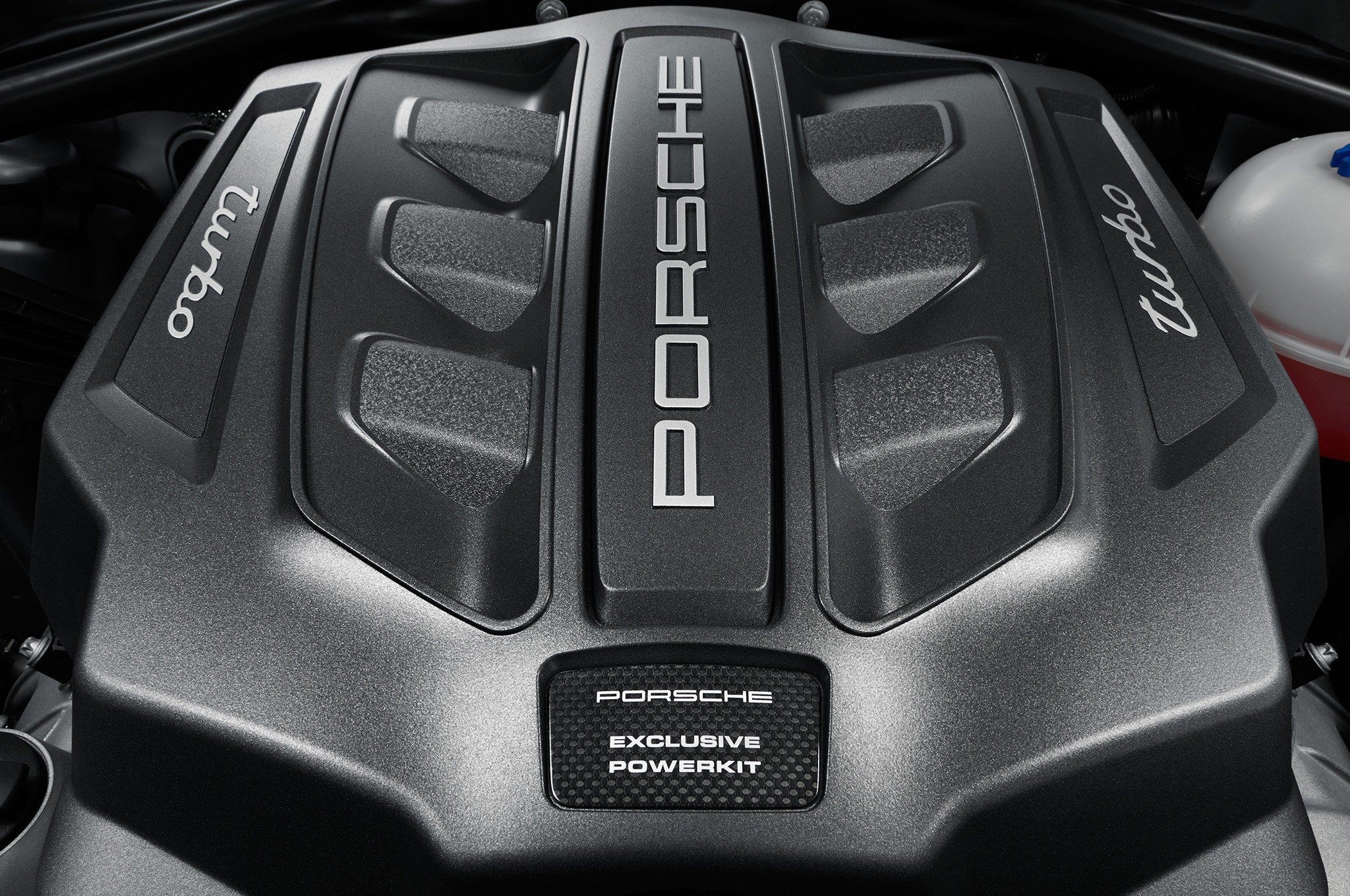 2017 Porsche Macan Turbo Performance Package engine