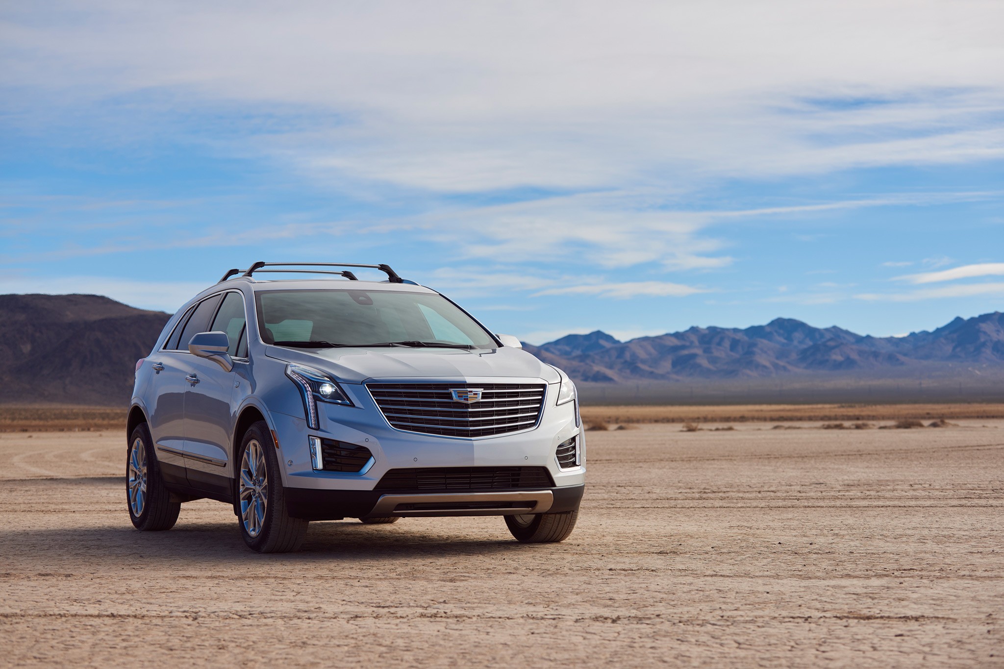 Cadillac XT5 2017 All Stars Contender Front 01