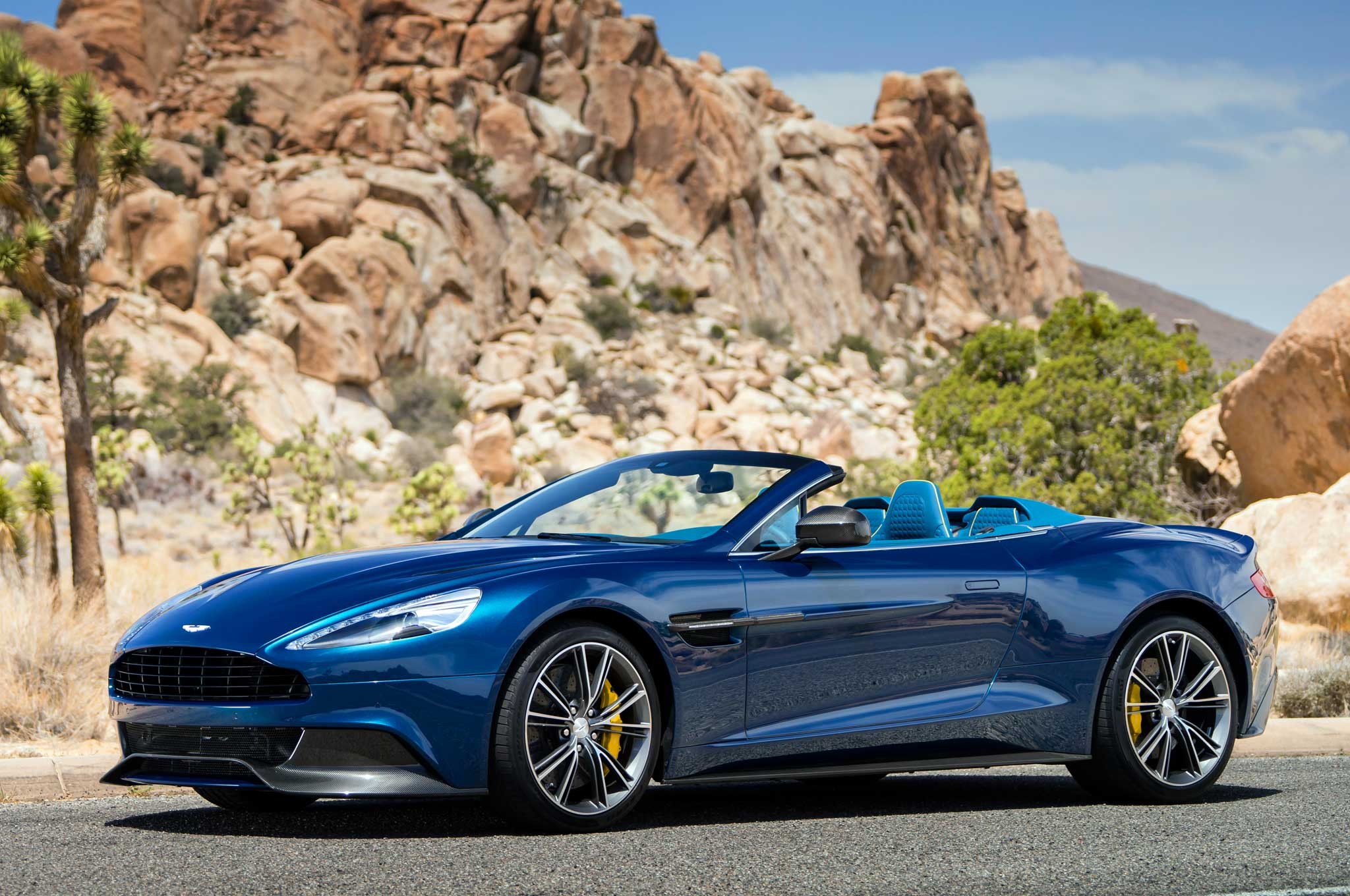 2014 Aston Martin Vanquish Volante front three quarter