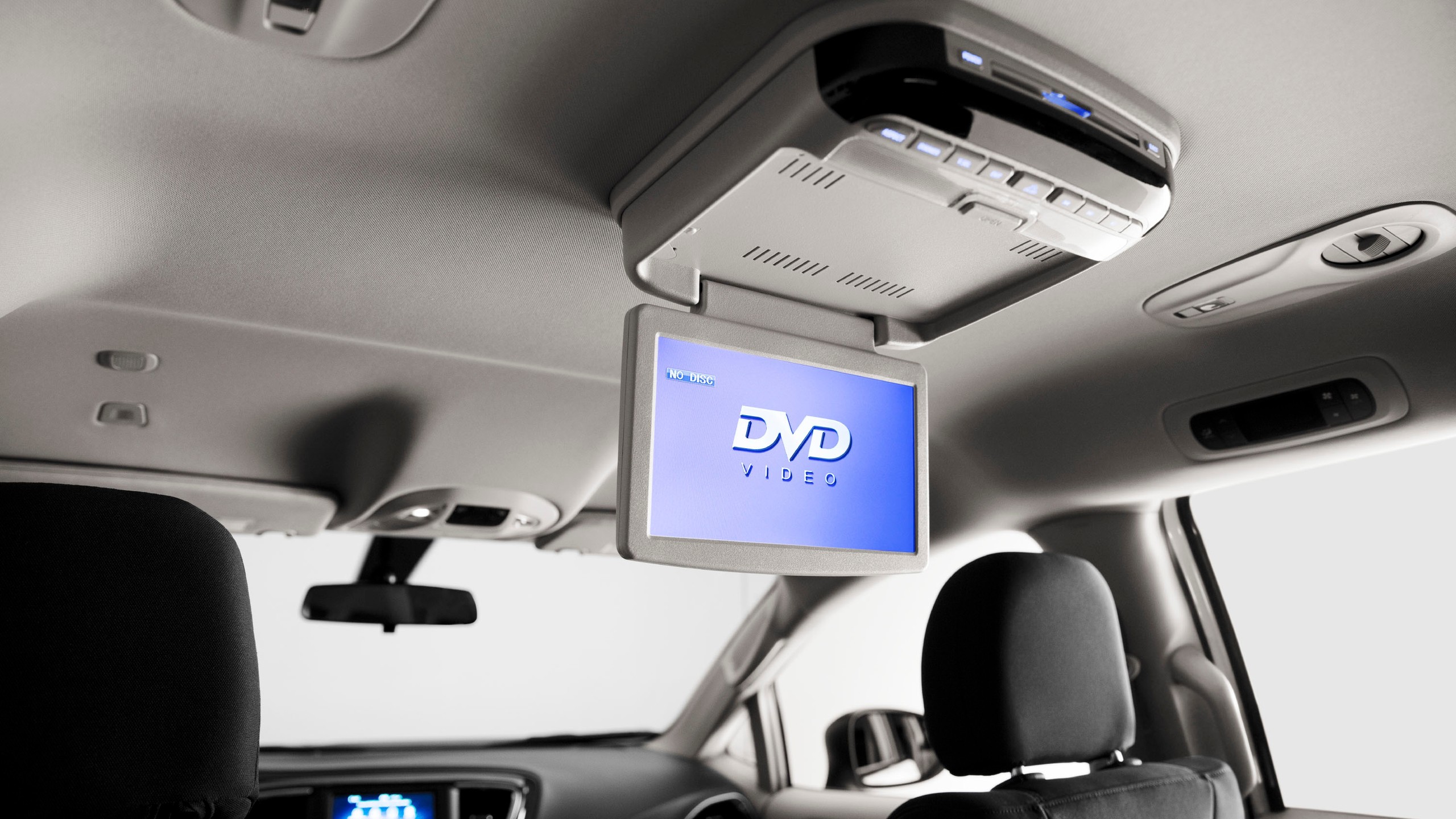 2020 Chrysler Voyager rear entertainment system