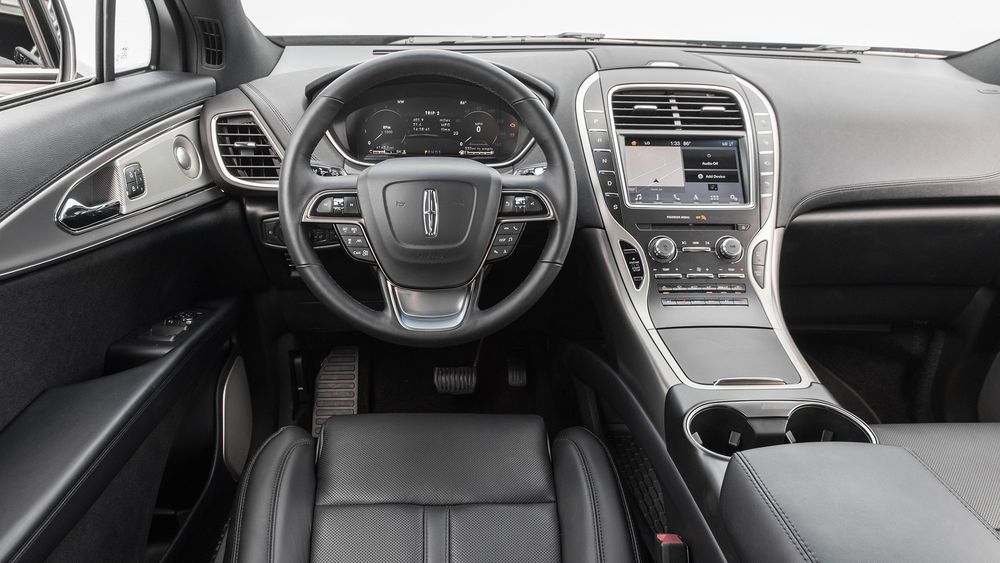 2019 Lincoln Nautilus 2 0T AWD 19