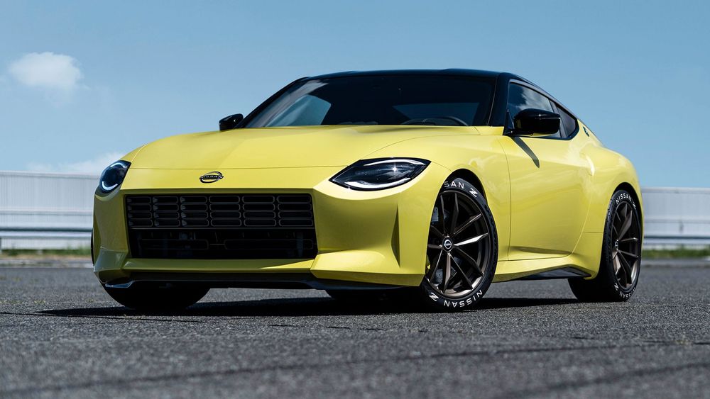 Nissan Z Proto front three quarter 1