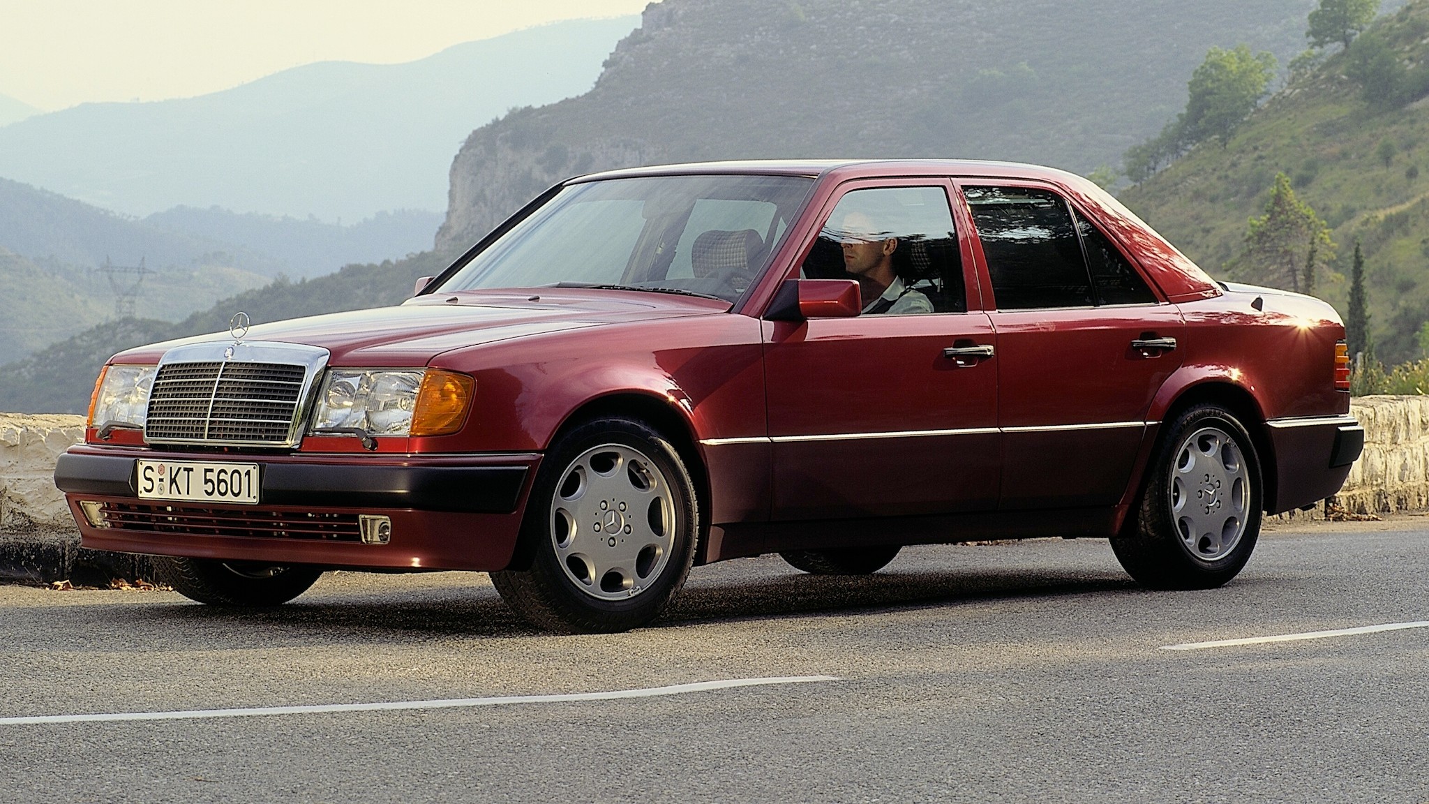 Mercedes Benz 500E