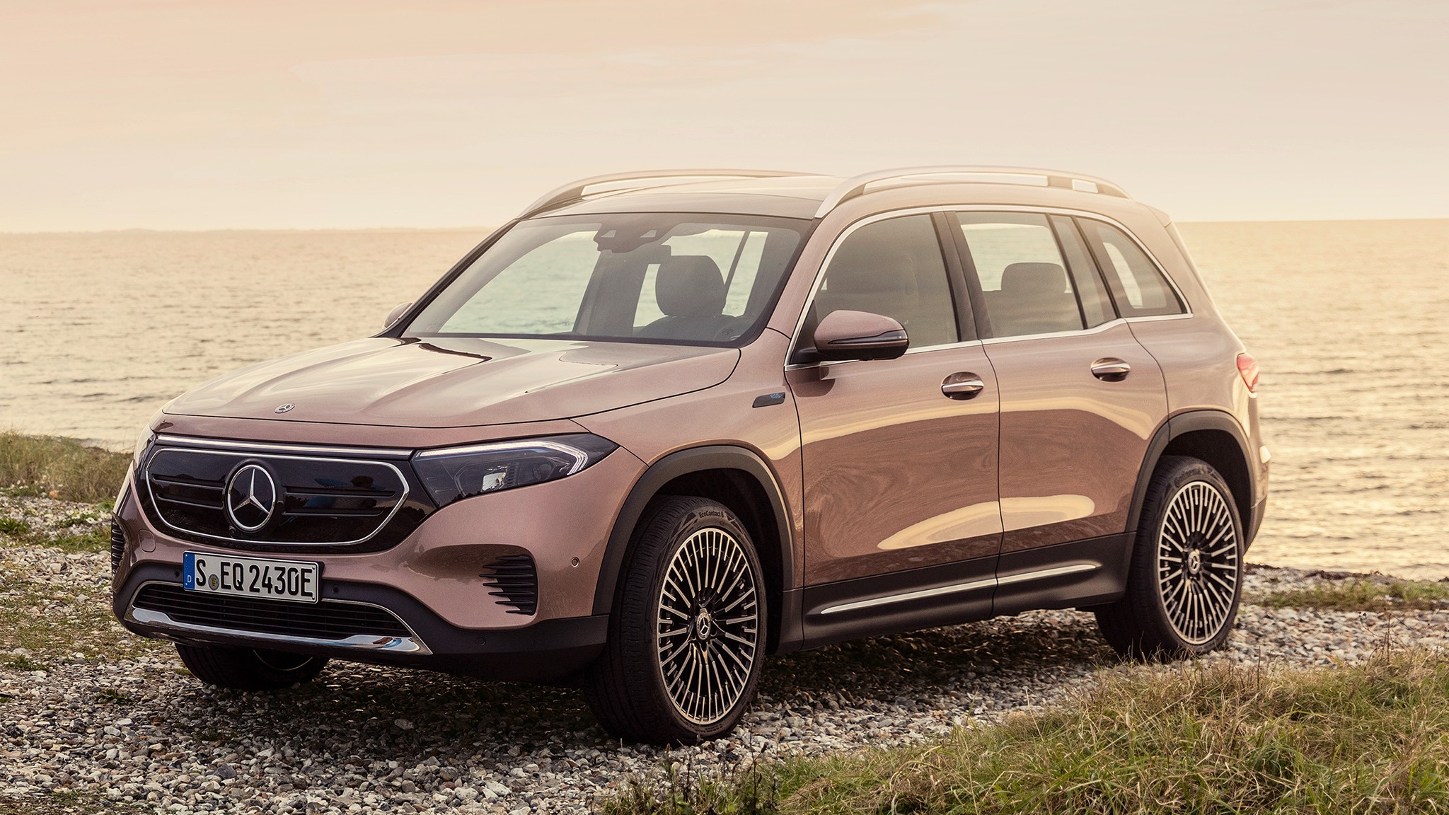 Mercedes Benz EQB 16