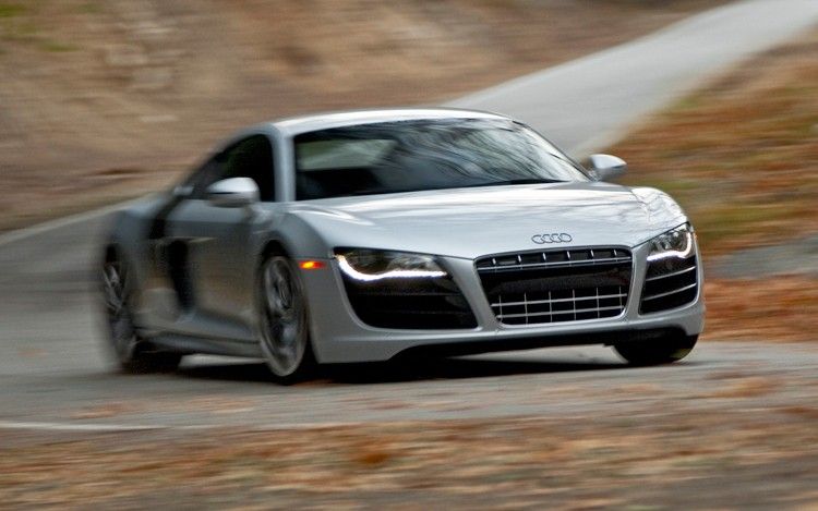 2009-audi-r8-5-2-FSI-quattro-front-view-promo1
