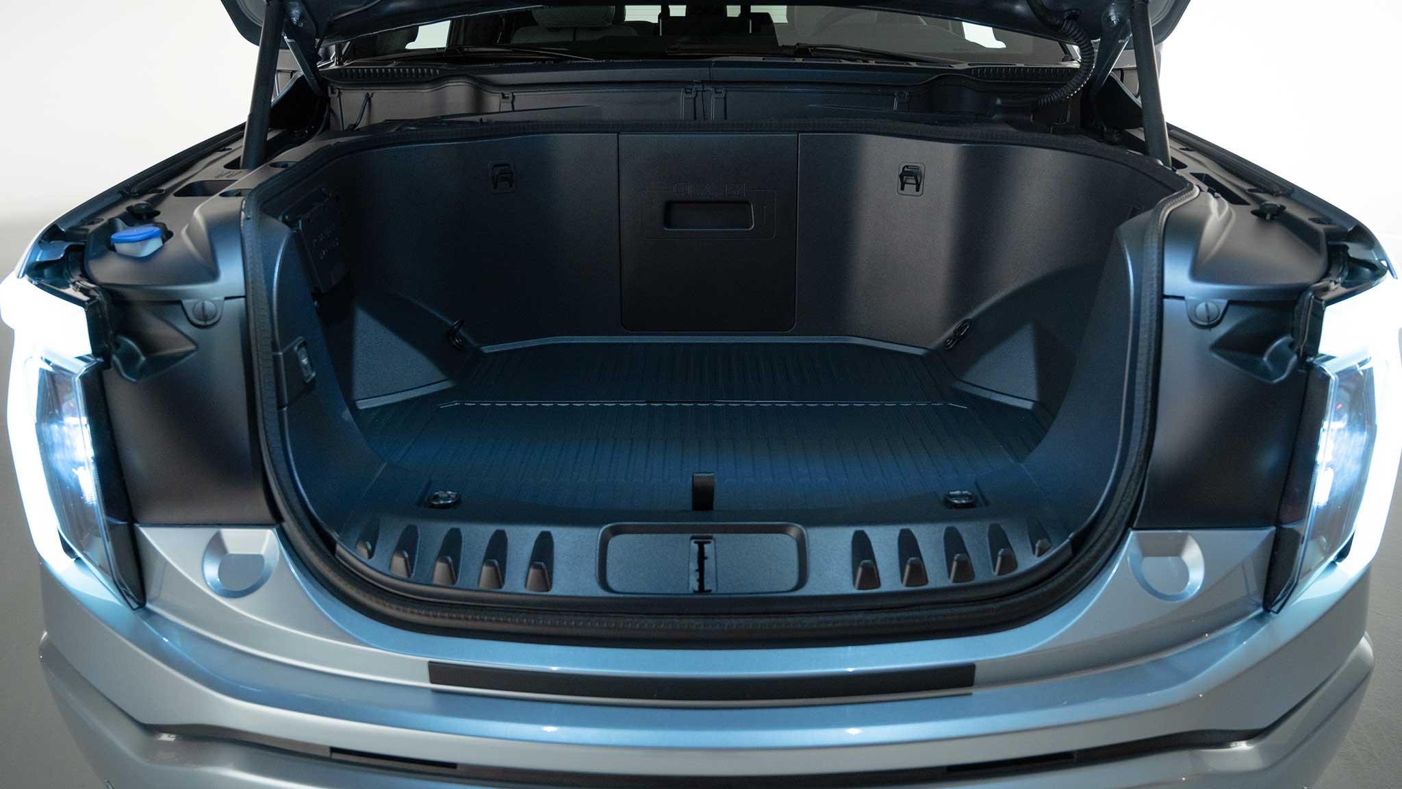 2022 Ford F 150 Lightning frunk access