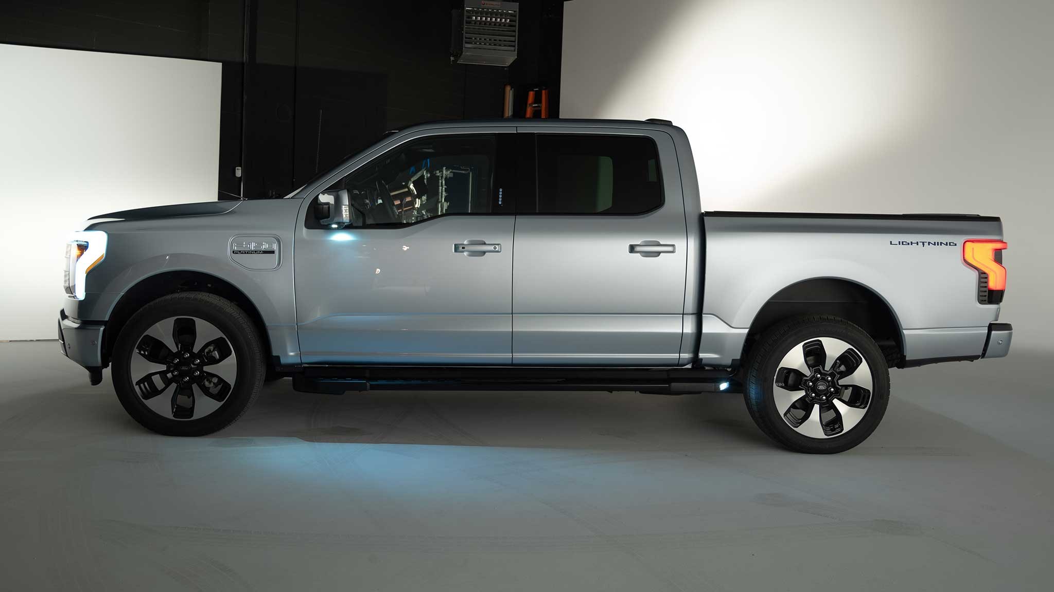 2022 Ford F 150 Lightning side view