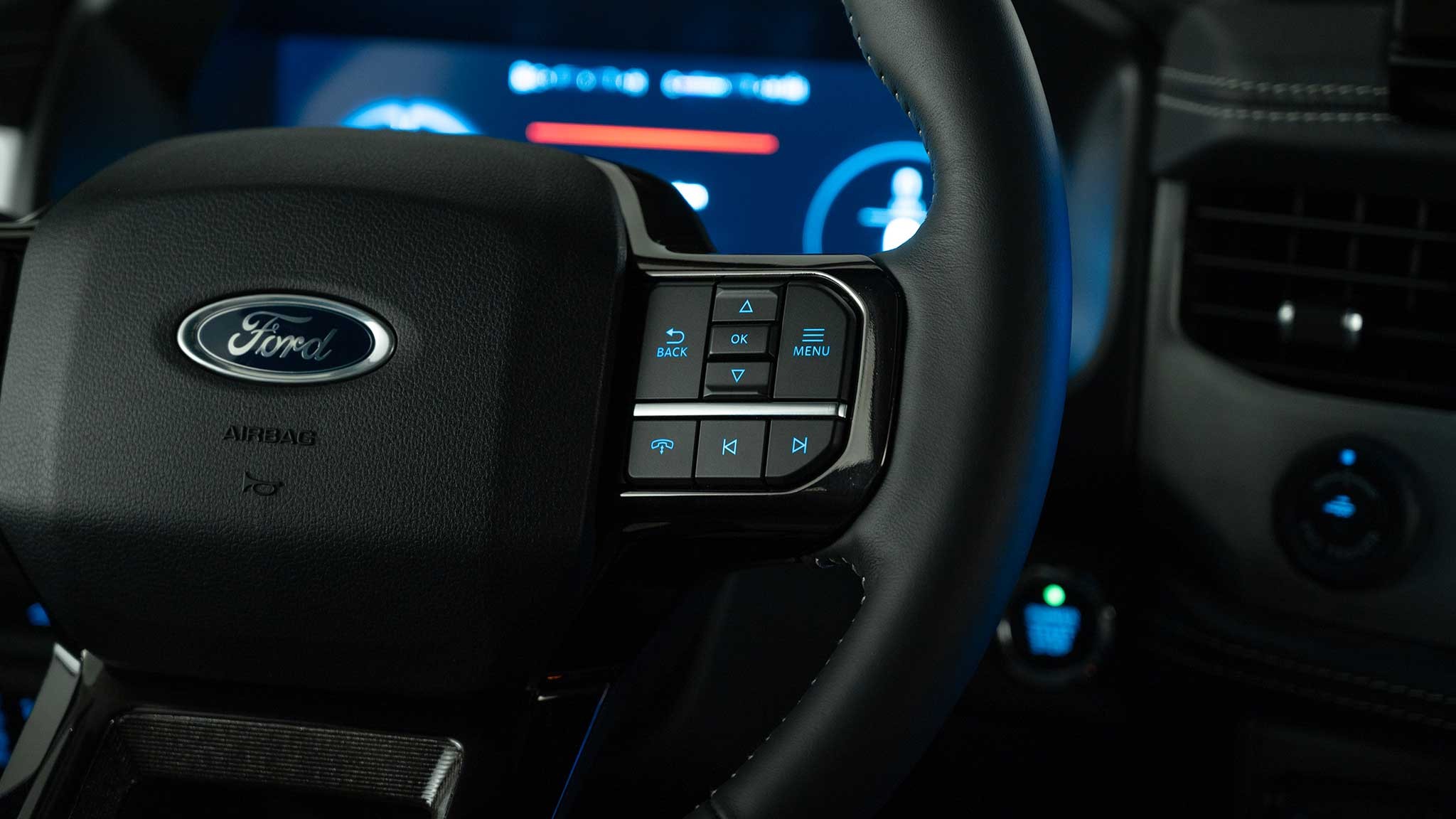 2022 Ford F 150 Lightning steering wheel controls