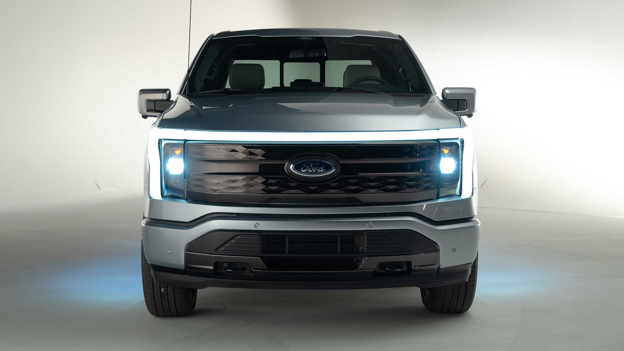 2022 Ford F 150 Lightning front end
