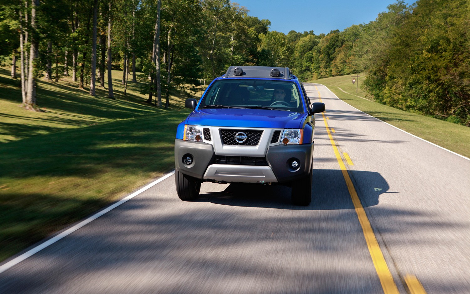 2012-Nissan-Xterra-front-end-in-motion-2