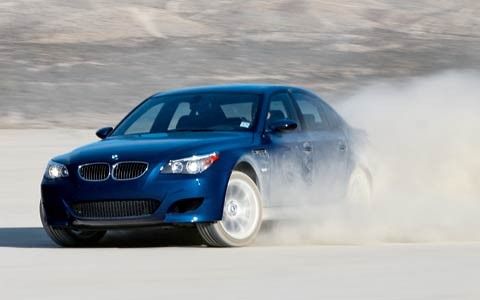 112_0603_08z 2006_bmw_m5 front_view