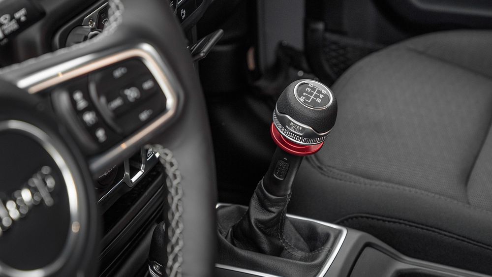 2020 Jeep Gladiator Sport center console and shifter 2