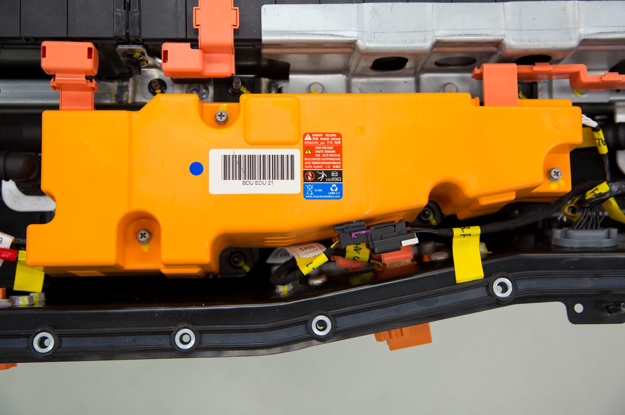 2017 Chevrolet Bolt EV Battery Lab battery pack 02