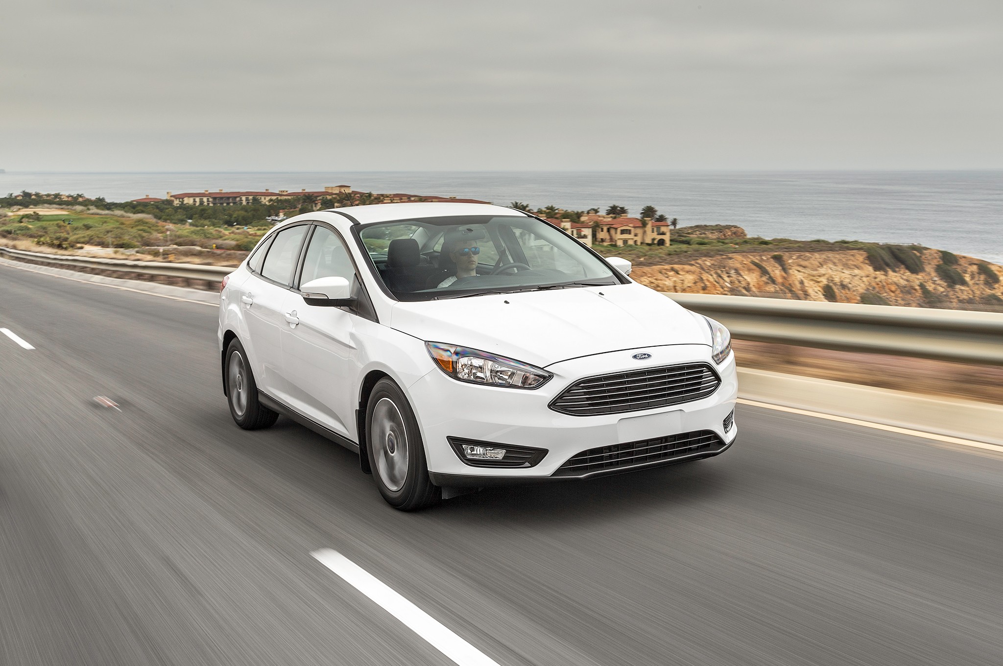2016 Ford Focus SE EcoBoost sedan 1
