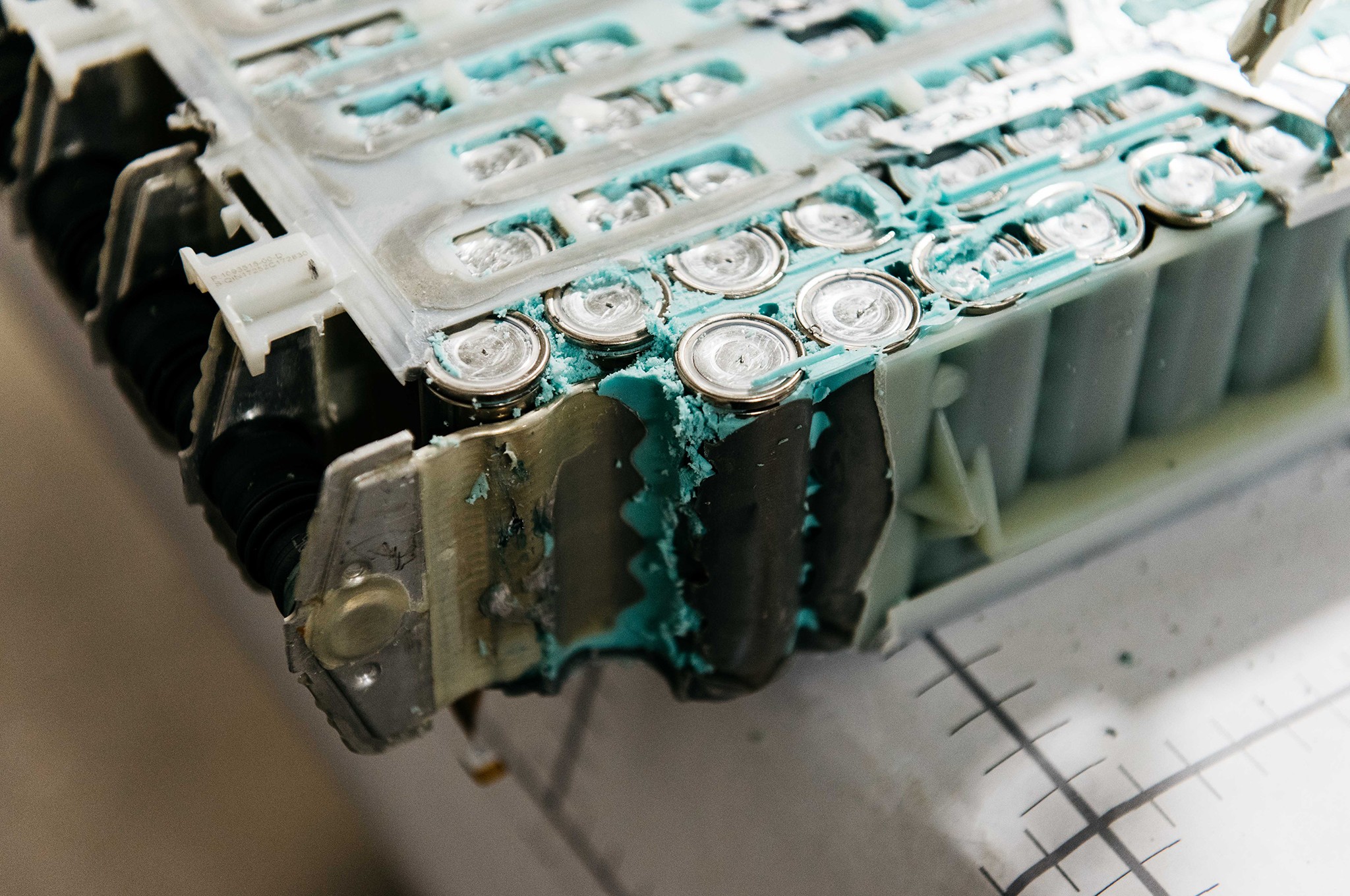 Tesla 3 Battery 1 individual cells 1