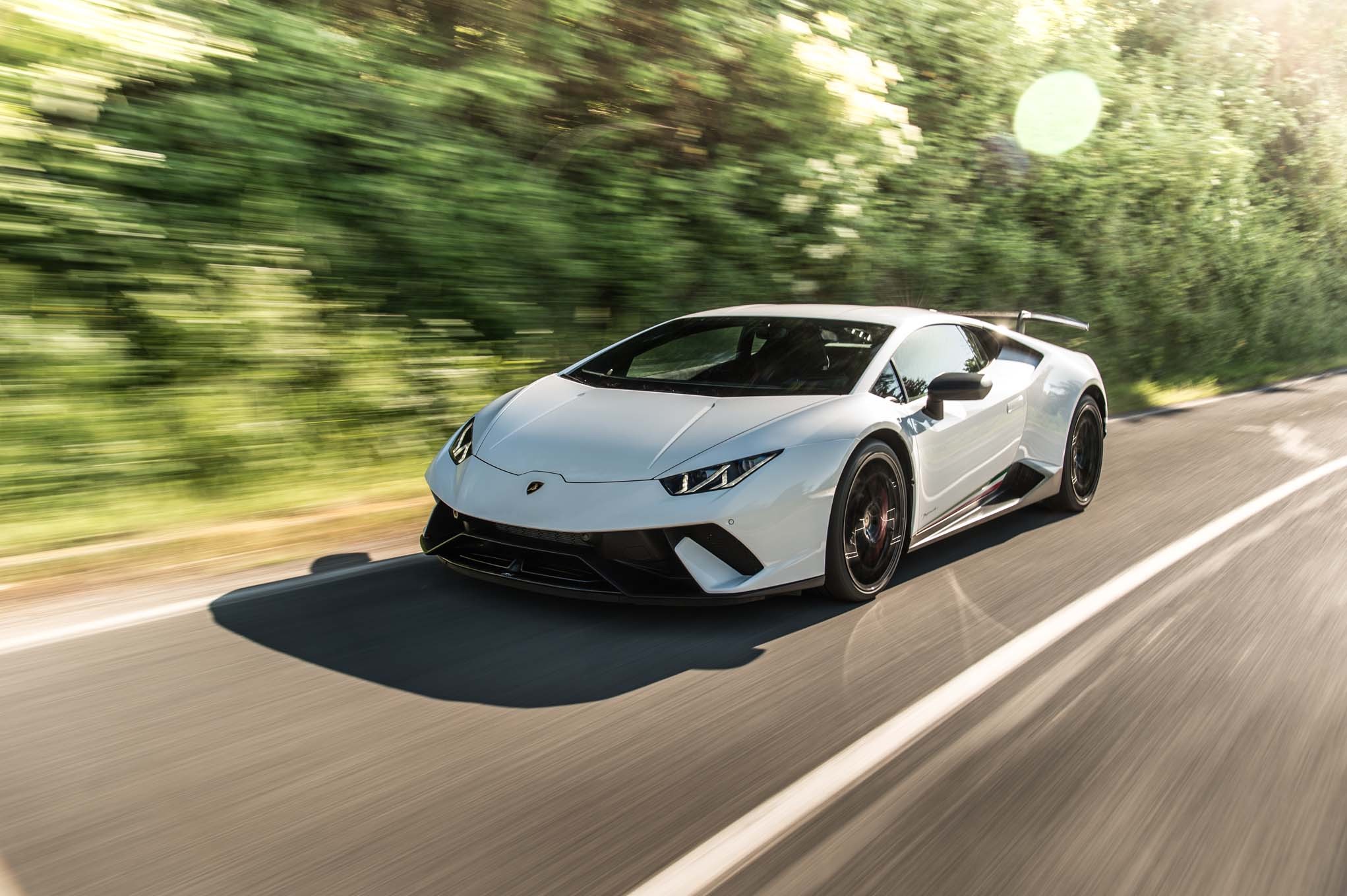 2018 Lamborghini Huracan Performante front three quarter in motion