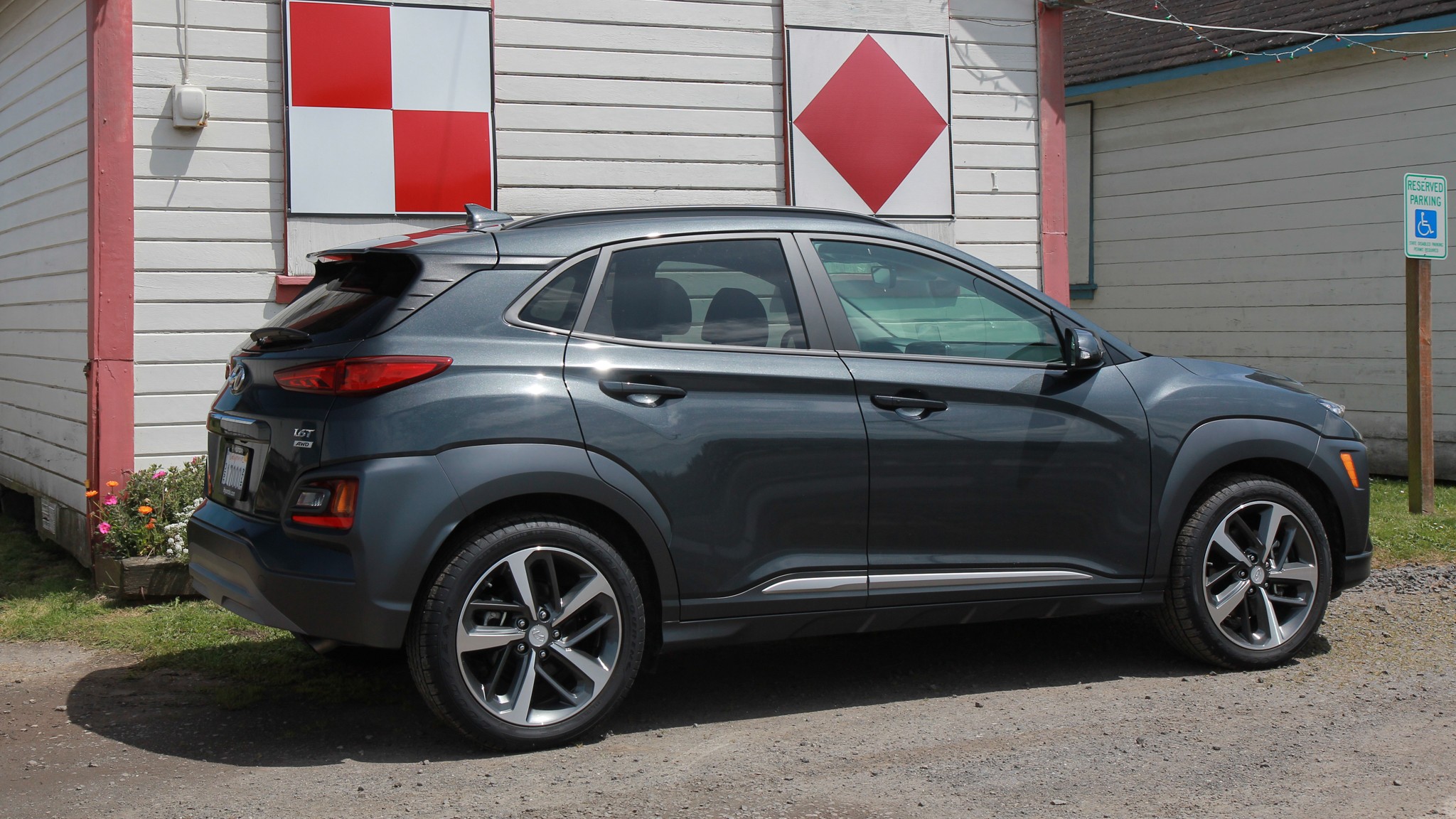 2020 hyundai kona ultimate awd rear three quarter