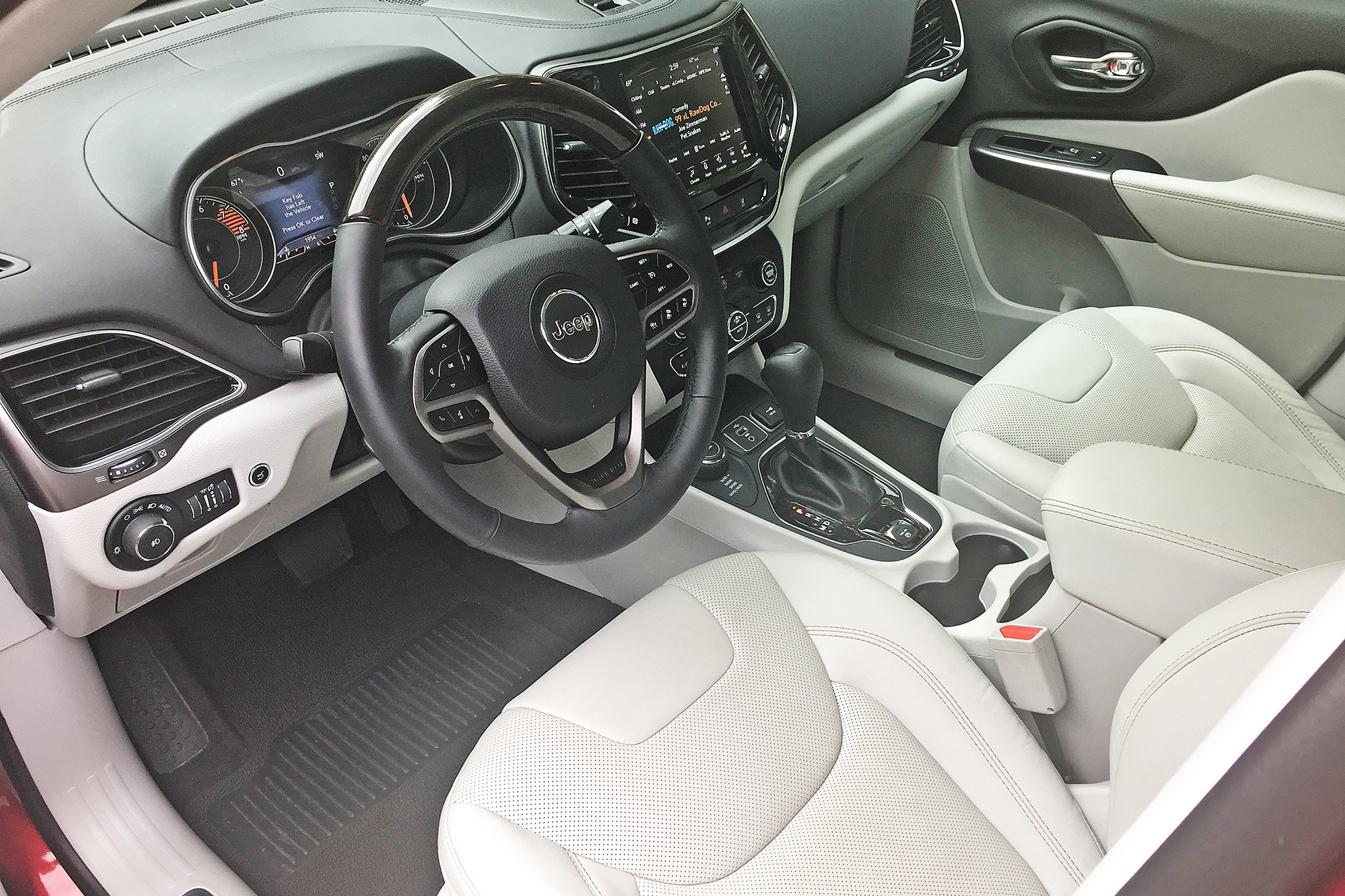 2019 Jeep Cherokee Overland 10