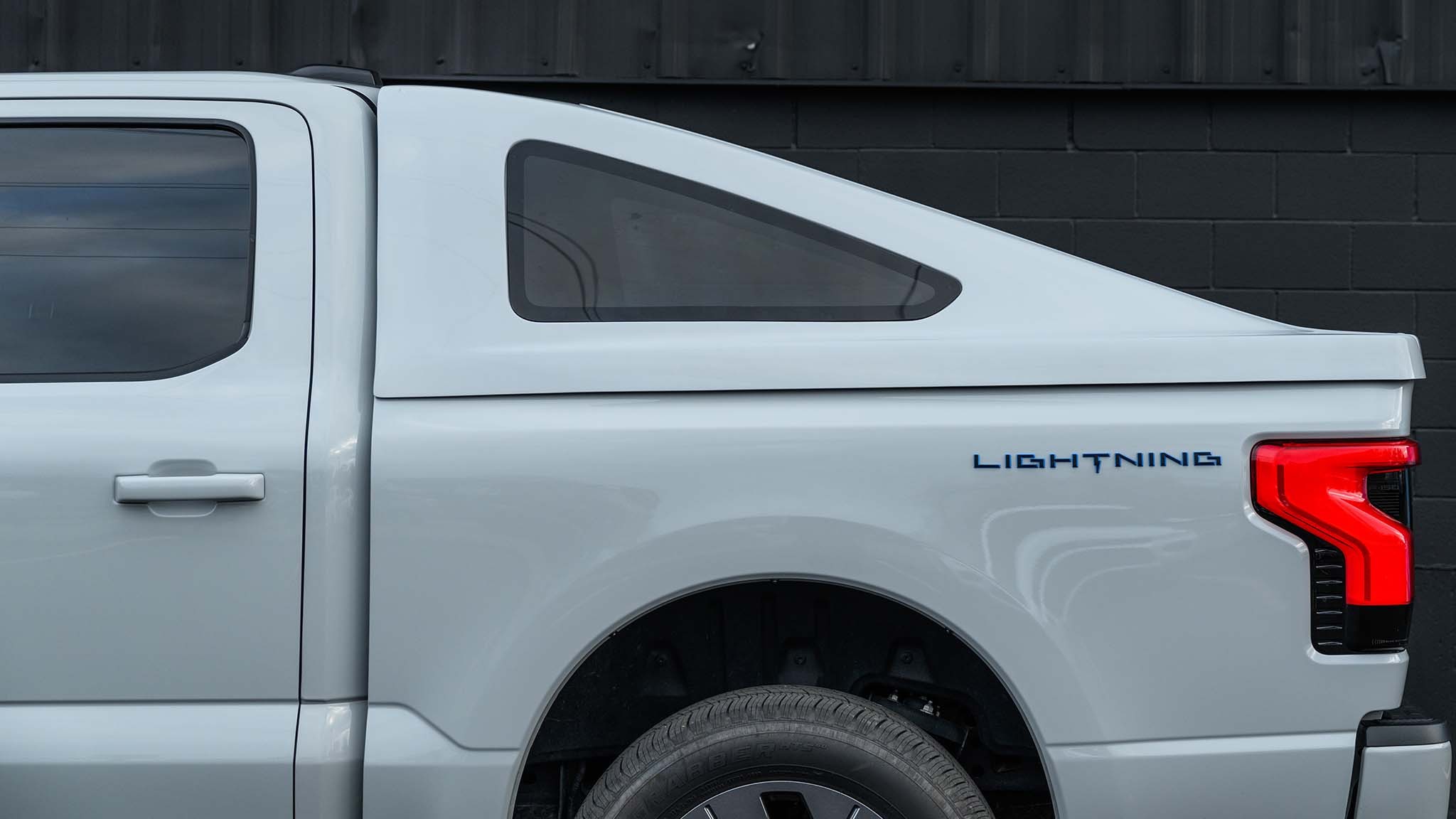 005 2023 ford f 150 lightning xlt