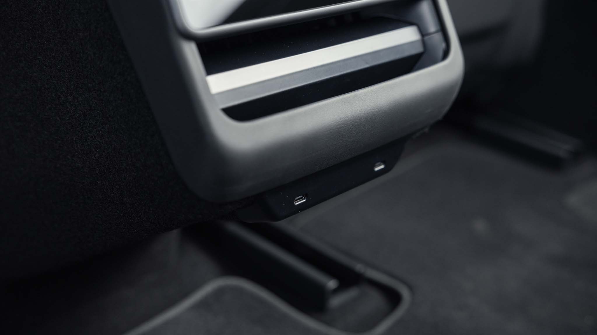 010 2024 Tesla Model 3 RWD Short Range ac vent