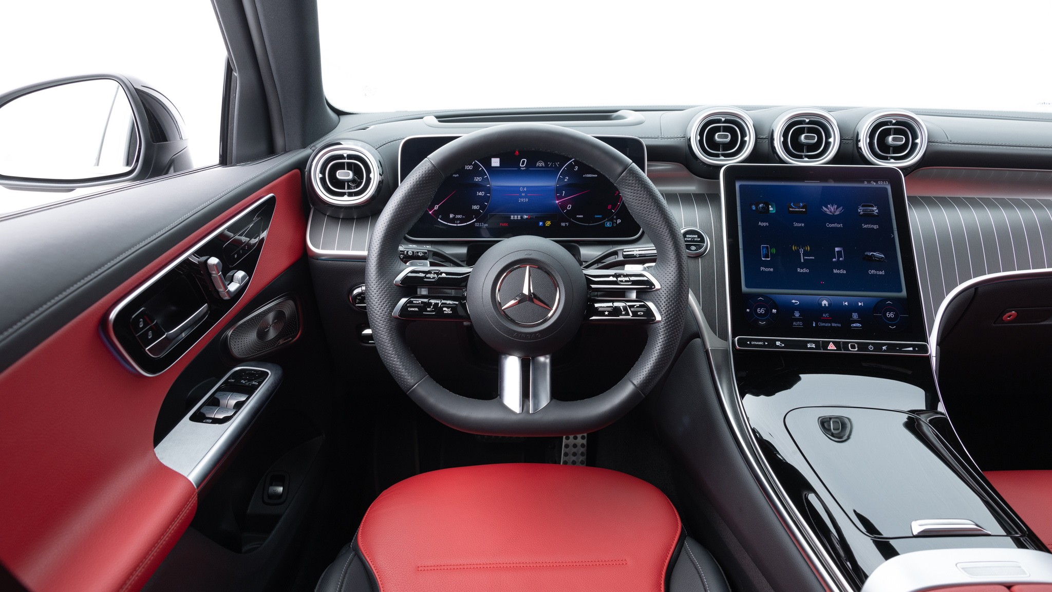 014 2024 Mercedes Benz GLC 300 interior