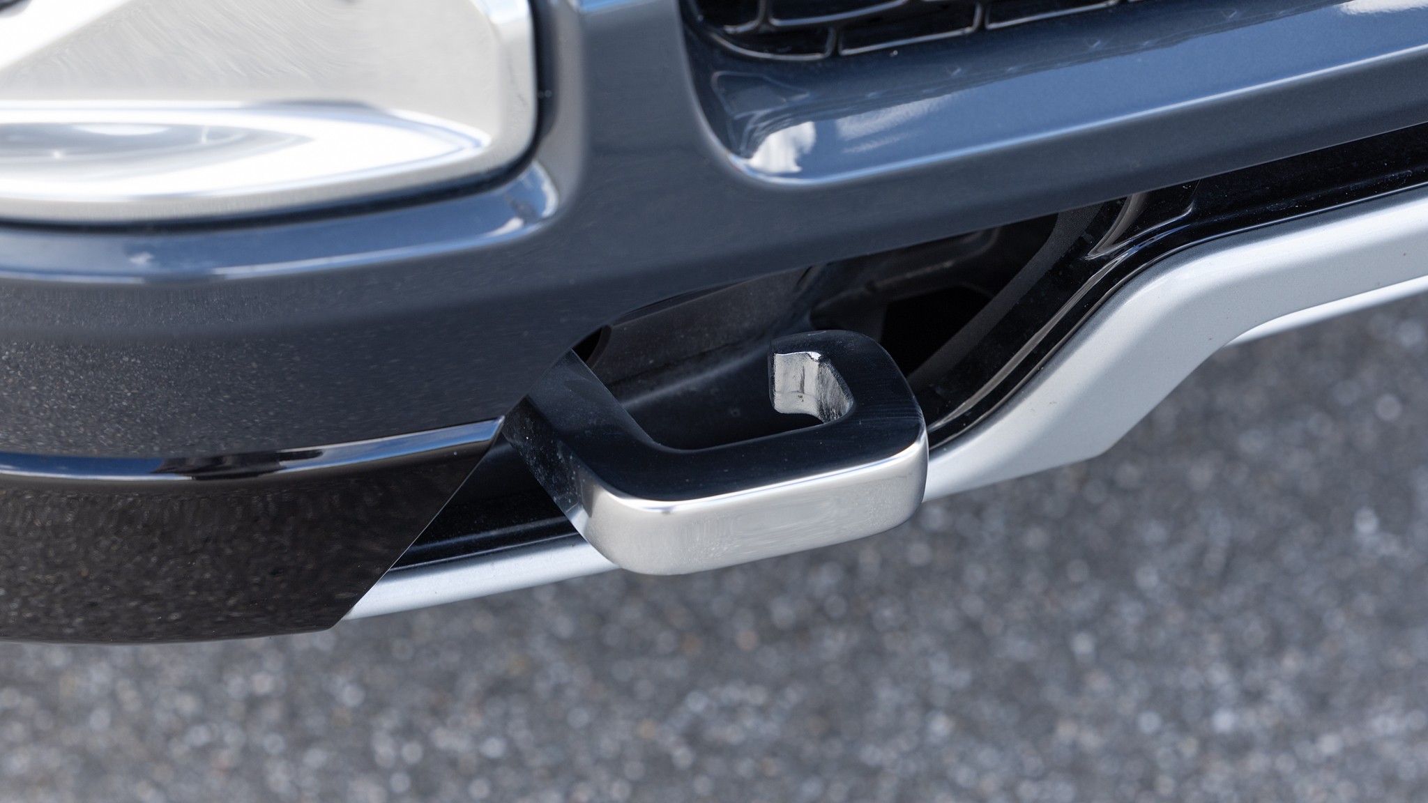 017 2023 jeep wagoneer tow hook