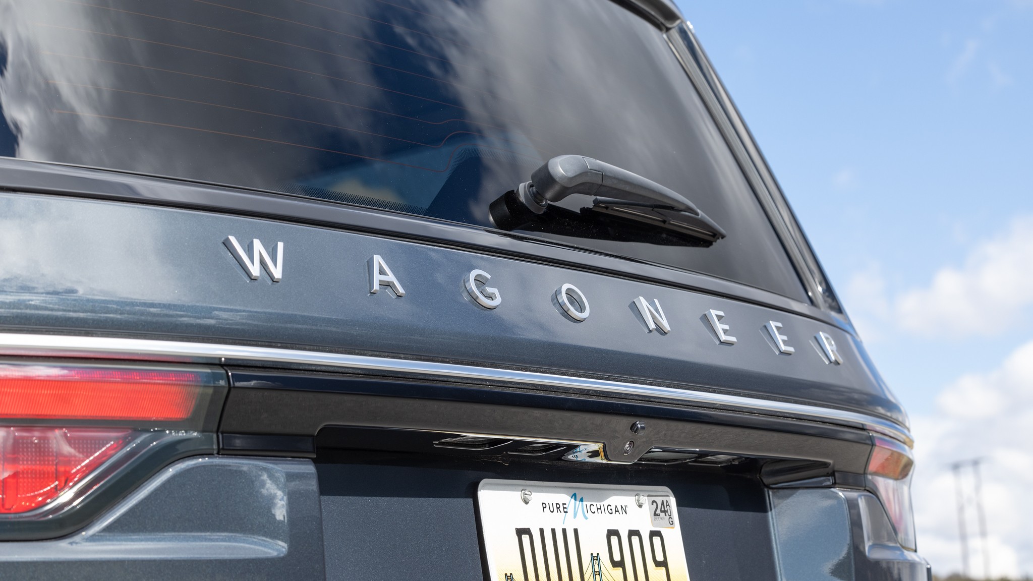 018 2023 jeep wagoneer