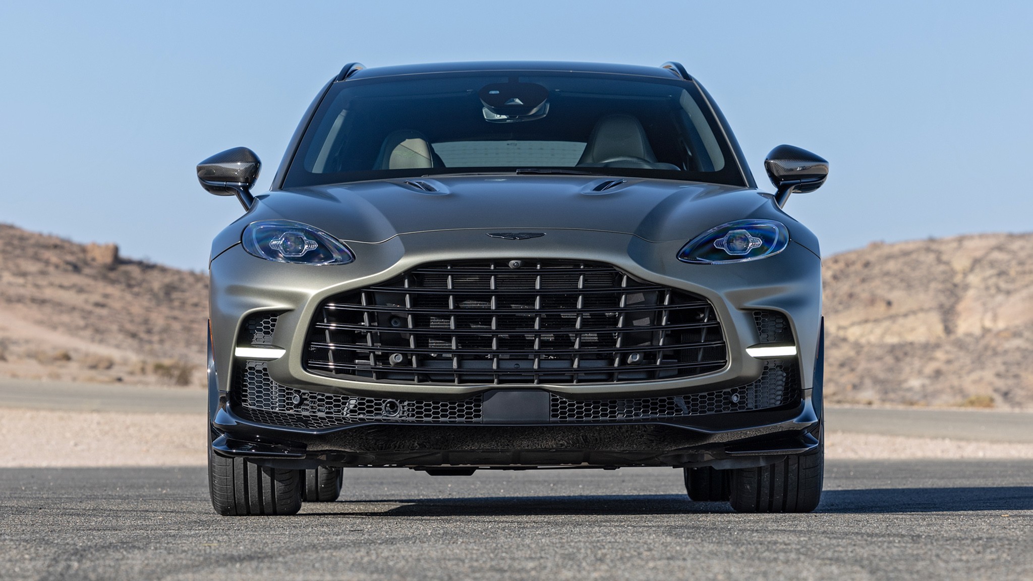 8 2024 Aston Martin DBX 707 front view