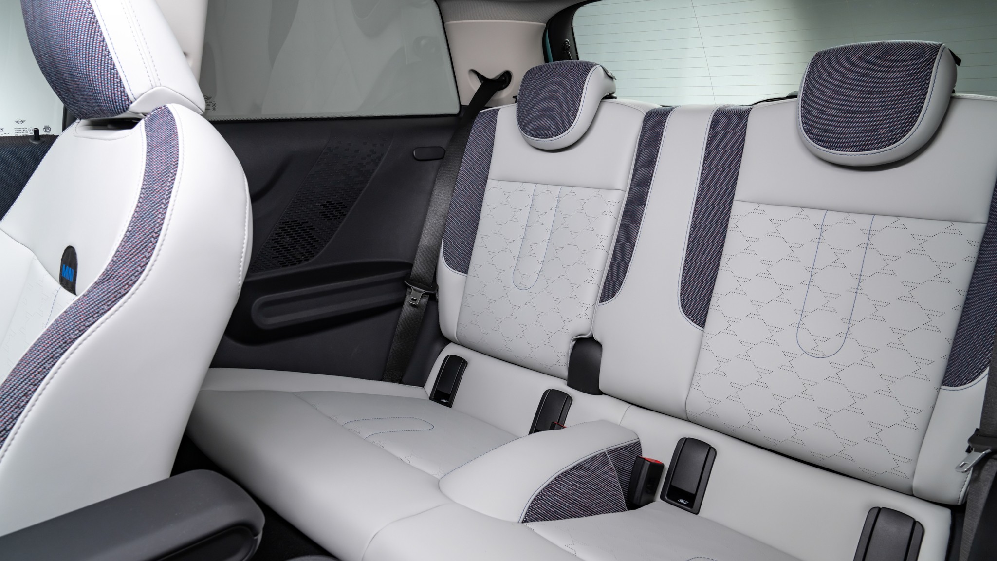 2025 Mini Cooper S Hatchback 20