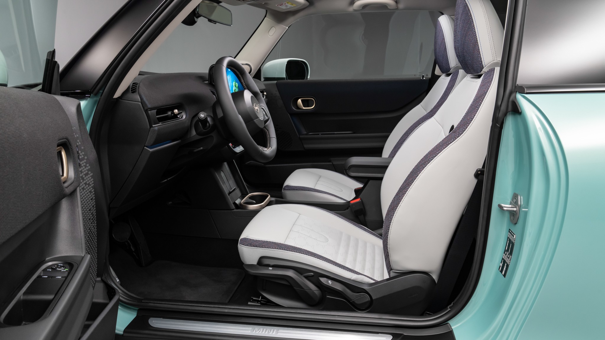 2025 Mini Cooper S Hatchback 27